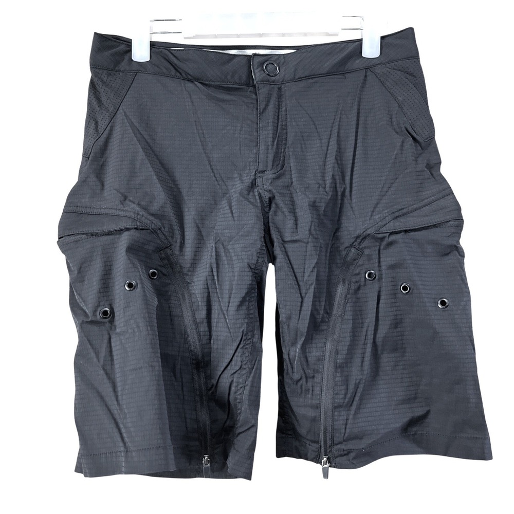 Oakley Cargo Shorts Mens S Black Ripstop Techwear‎ Gorpcore Tactical Grommet Zip